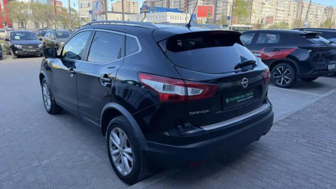Nissan Qashqai II с пробегом 2015 года, цена 1 713 000 рублей, 121448 км, внедорожник, Автокод Объявления