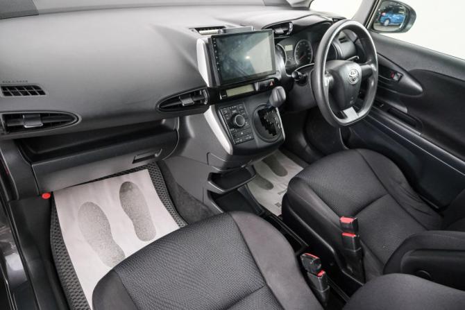 Toyota Wish II Рестайлинг с пробегом 2016 года, цена 1 599 000 рублей, 133000 км, минивэн, Автокод Объявления