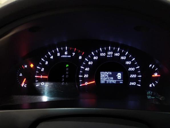 Toyota Camry VI (XV40) Рестайлинг с пробегом 2010 года, цена 990 000 рублей, 318740 км, седан, Автокод Объявления