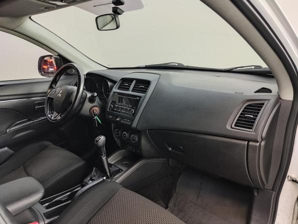 Mitsubishi ASX I Рестайлинг 2 с пробегом 2017 года, цена 1 020 000 рублей, 305141 км, внедорожник, Автокод Объявления