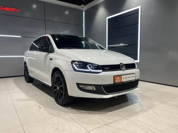 Volkswagen Polo V Рестайлинг с пробегом 2018 года, цена 1 090 000 рублей, 178660 км, седан, Автокод Объявления