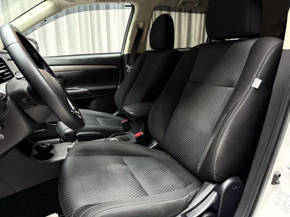 Mitsubishi Outlander III Рестайлинг 2 с пробегом 2016 года, цена 1 949 000 рублей, 158615 км, внедорожник, Автокод Объявления