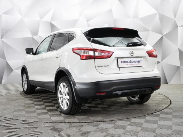 Nissan Qashqai II с пробегом 2018 года, цена 1 781 000 рублей, 98000 км, внедорожник, Автокод Объявления