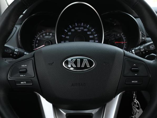 Kia Rio III с пробегом 2014 года, цена 749 000 рублей, 194465 км, хэтчбек, Автокод Объявления