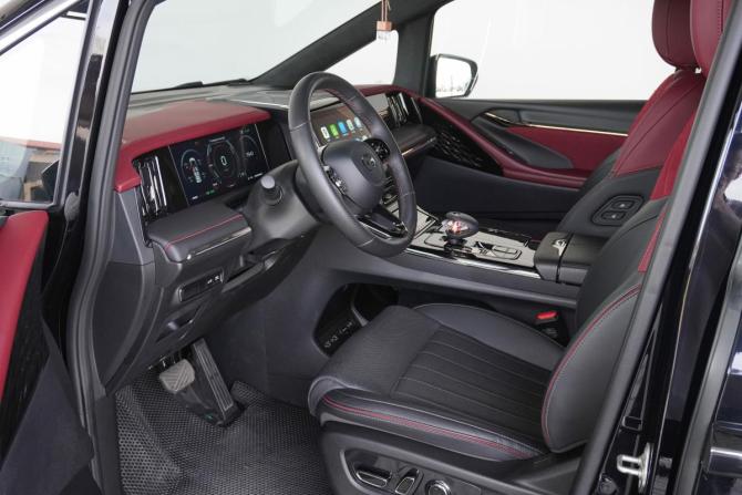GAC M8 с пробегом 2023 года, цена 3 919 000 рублей, 4169 км, минивэн, Автокод Объявления