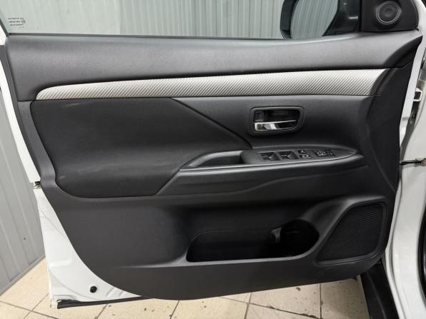 Mitsubishi Outlander III с пробегом 2014 года, цена 1 369 000 рублей, 184875 км, внедорожник, Автокод Объявления