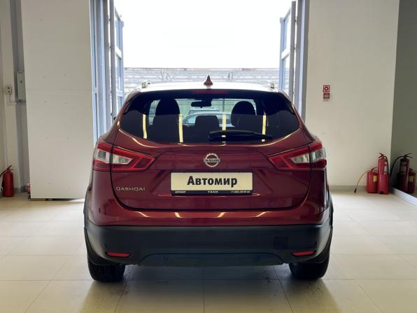 Nissan Qashqai II с пробегом 2017 года, цена 1 800 000 рублей, 97260 км, внедорожник, Автокод Объявления