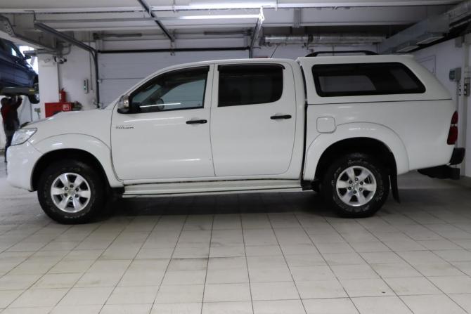 Toyota Hilux VII Рестайлинг с пробегом 2012 года, цена 1 799 990 рублей, 175052 км, пикап, Автокод Объявления