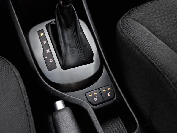 Kia Rio III Рестайлинг с пробегом 2016 года, цена 1 050 000 рублей, 147000 км, седан, Автокод Объявления