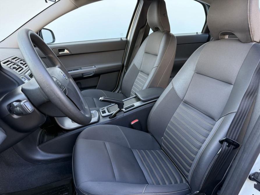 Volvo S40 II Рестайлинг Москва  - изображение 10
