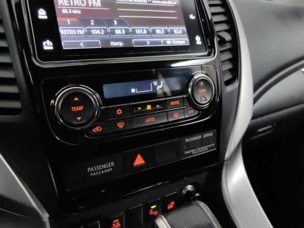 Mitsubishi Pajero Sport III с пробегом 2017 года, цена 2 420 000 рублей, 201325 км, внедорожник, Автокод Объявления
