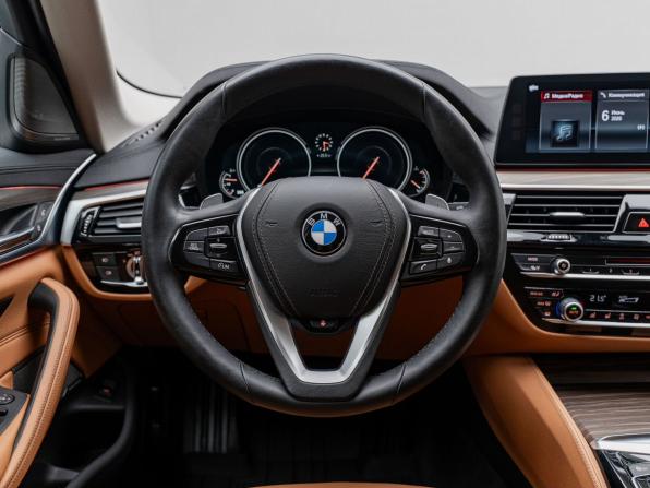 BMW 5 серии VII (G30/G31/G38) с пробегом 2017 года, цена 3 750 000 рублей, 99150 км, седан, Автокод Объявления