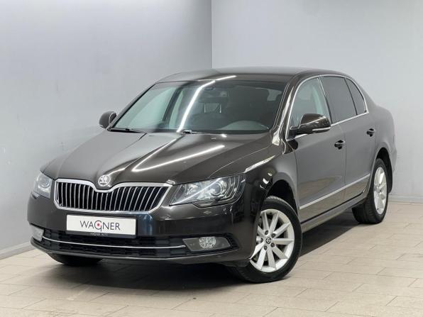 Skoda Superb II Рестайлинг с пробегом 2014 года, цена 1 245 000 рублей, 188341 км, лифтбек, Автокод Объявления