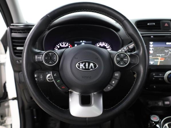 Kia Soul II Рестайлинг с пробегом 2018 года, цена 2 350 000 рублей, 23437 км, хэтчбек, Автокод Объявления