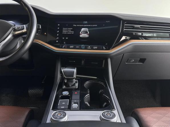 Volkswagen Touareg III с пробегом 2019 года, цена 4 100 000 рублей, 215480 км, внедорожник, Автокод Объявления