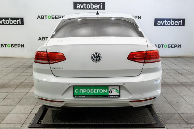 Volkswagen Passat B8 с пробегом 2018 года, цена 1 529 000 рублей, 146890 км, седан, Автокод Объявления