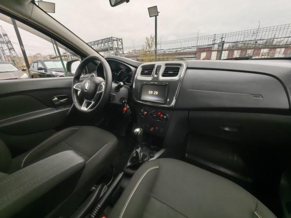 Renault Logan II Рестайлинг с пробегом 2019 года, цена 1 279 000 рублей, 102800 км, седан, Автокод Объявления