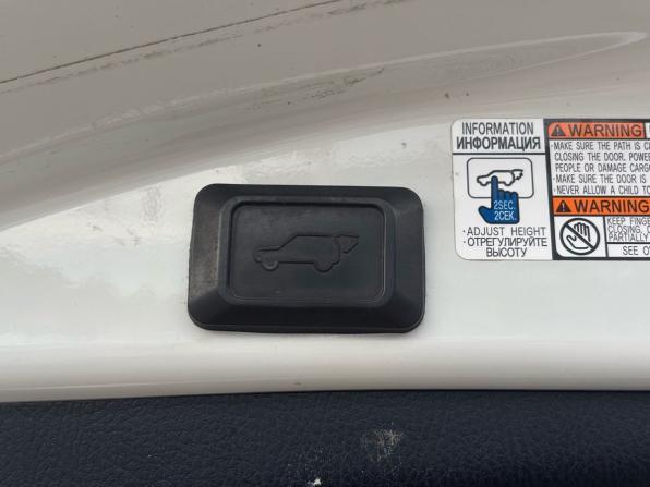Toyota RAV4 IV (XA40) Рестайлинг с пробегом 2019 года, цена 2 339 000 рублей, 189029 км, внедорожник, Автокод Объявления