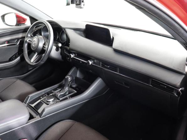 Mazda 3 IV (BP) с пробегом 2019 года, цена 2 100 000 рублей, 73467 км, хэтчбек, Автокод Объявления