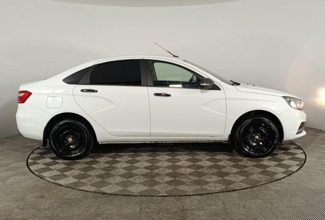 Lada (ВАЗ) Vesta I с пробегом 2018 года, цена 705 000 рублей, 216000 км, седан, Автокод Объявления