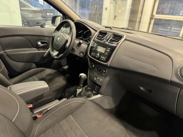 Renault Sandero II с пробегом 2016 года, цена 860 000 рублей, 179498 км, хэтчбек, Автокод Объявления