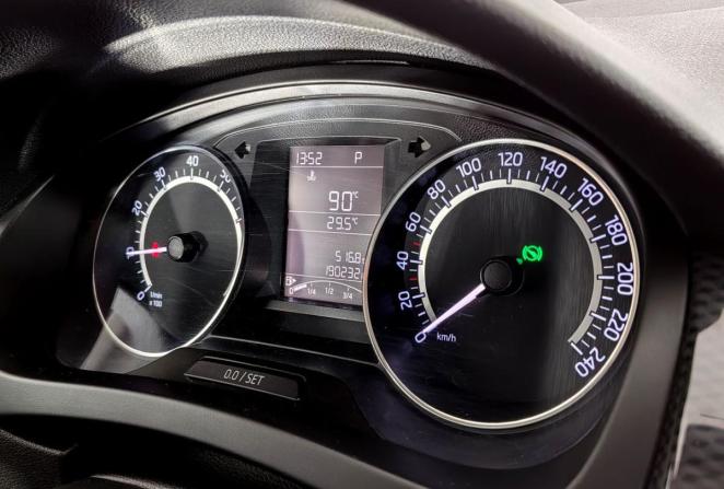 Skoda Rapid I с пробегом 2016 года, цена 1 150 000 рублей, 190212 км, лифтбек, Автокод Объявления