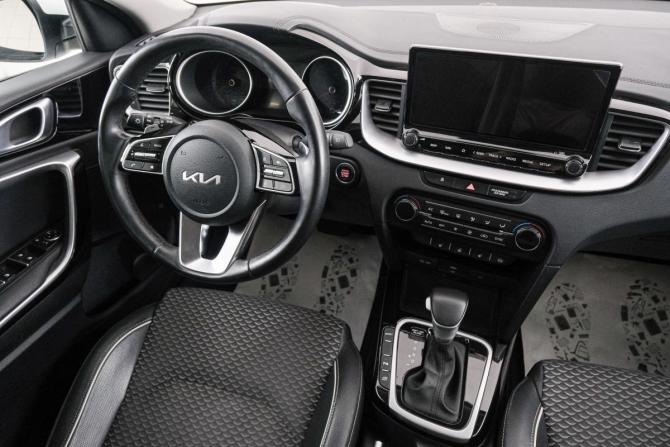 Kia Ceed III Рестайлинг с пробегом 2022 года, цена 2 249 000 рублей, 43100 км, хэтчбек, Автокод Объявления