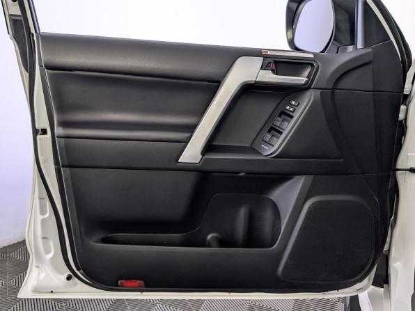 Toyota Land Cruiser Prado 150 Series Рестайлинг 2 с пробегом 2020 года, цена 6 145 000 рублей, 78809 км, внедорожник, Автокод Объявления