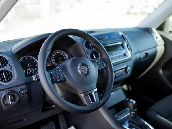 Volkswagen Tiguan I Рестайлинг с пробегом 2012 года, цена 1 499 000 рублей, 162103 км, внедорожник, Автокод Объявления