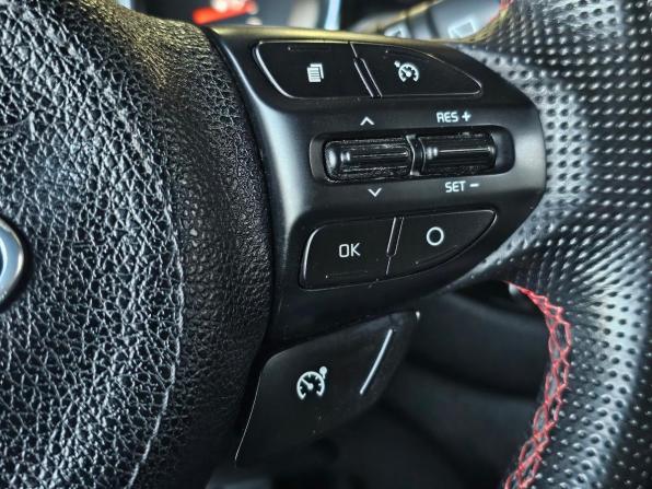 Kia Ceed GT I Рестайлинг с пробегом 2017 года, цена 1 555 000 рублей, 160600 км, хэтчбек, Автокод Объявления