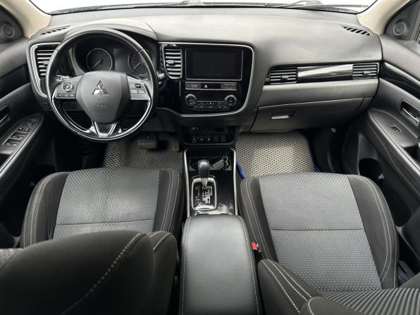 Mitsubishi Outlander III Рестайлинг 3 с пробегом 2020 года, цена 2 350 000 рублей, 99605 км, внедорожник, Автокод Объявления