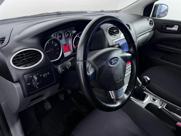 Ford Focus II Рестайлинг с пробегом 2008 года, цена 650 000 рублей, 232690 км, хэтчбек, Автокод Объявления