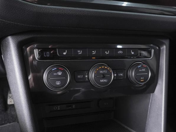 Volkswagen Tiguan II с пробегом 2017 года, цена 2 070 000 рублей, 114905 км, внедорожник, Автокод Объявления