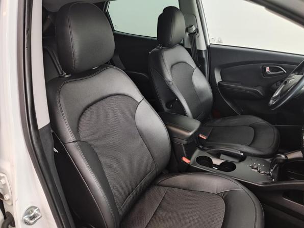 Hyundai ix35 I Рестайлинг с пробегом 2015 года, цена 1 550 000 рублей, 144609 км, внедорожник, Автокод Объявления