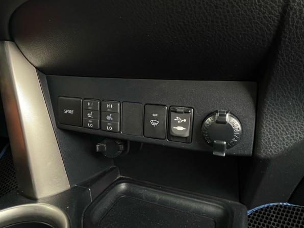 Toyota RAV4 IV (XA40) с пробегом 2013 года, цена 1 810 000 рублей, 180000 км, внедорожник, Автокод Объявления