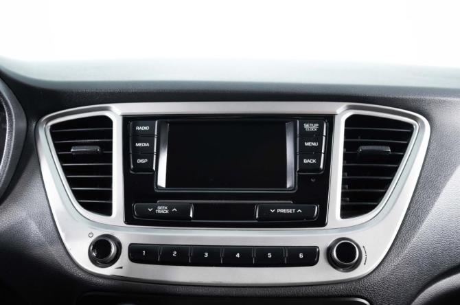Hyundai Solaris II с пробегом 2019 года, цена 1 249 000 рублей, 263258 км, седан, Автокод Объявления