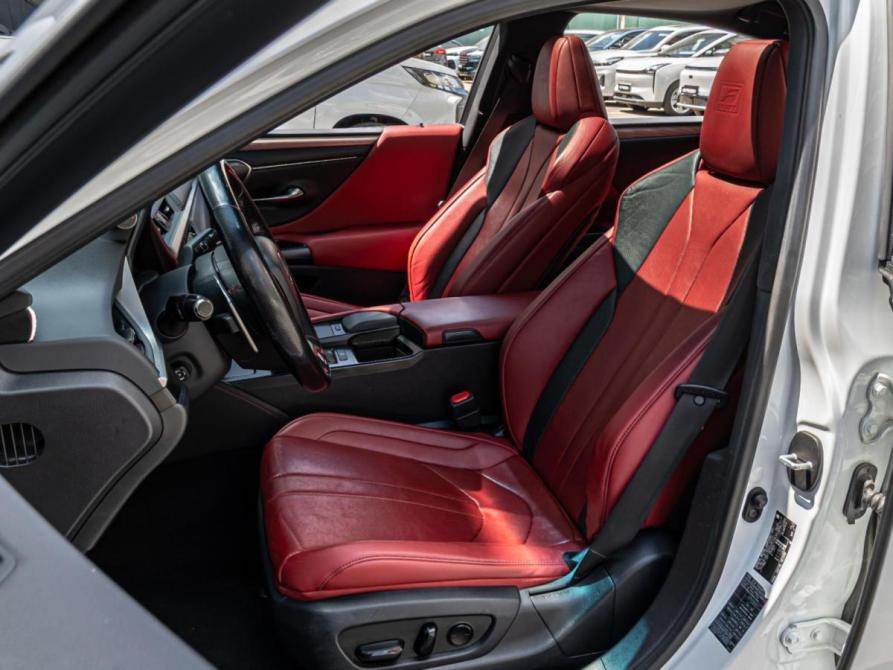 Lexus ES VII Краснодар  - изображение 11