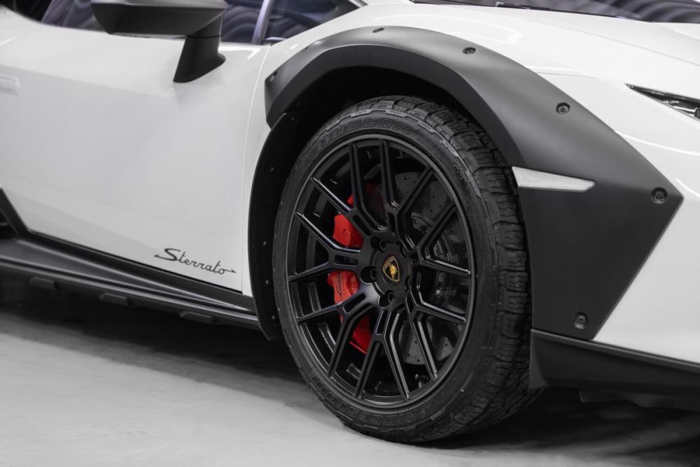Lamborghini Huracán I Рестайлинг Москва  - изображение 16