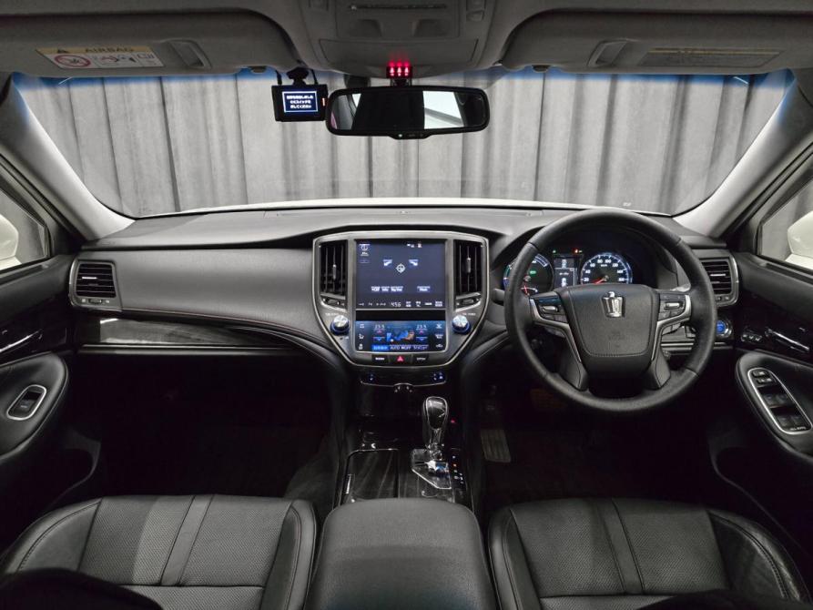 Toyota Crown XIV (S210) Рестайлинг Красноярск  - изображение 11