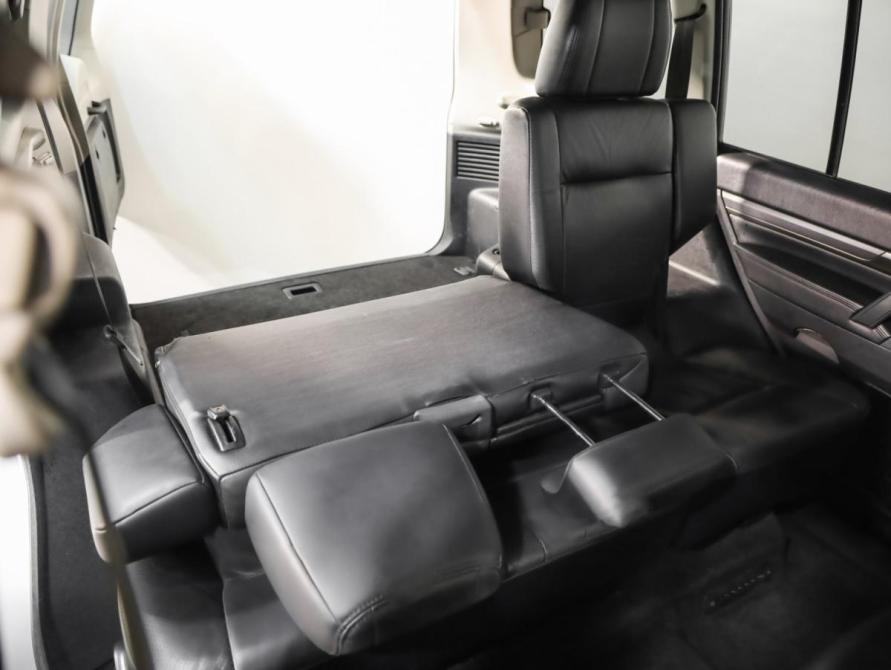 Mitsubishi Pajero IV Рестайлинг 1 Санкт-Петербург  - изображение 24