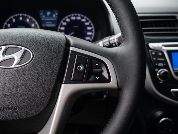Hyundai Solaris I с пробегом 2013 года, цена 965 000 рублей, 102623 км, седан, Автокод Объявления