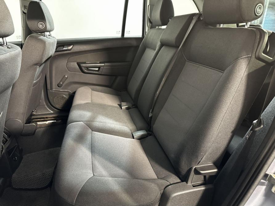 Opel Zafira B Рестайлинг Великий Новгород  - изображение 12