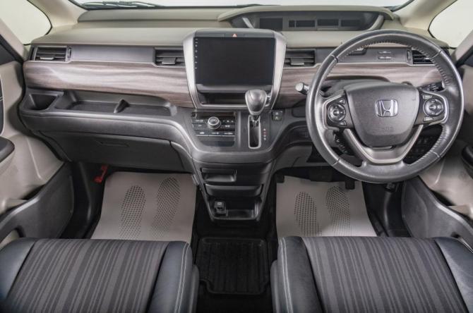 Honda Freed II с пробегом 2019 года, цена 1 669 000 рублей, 111000 км, компактвэн, Автокод Объявления
