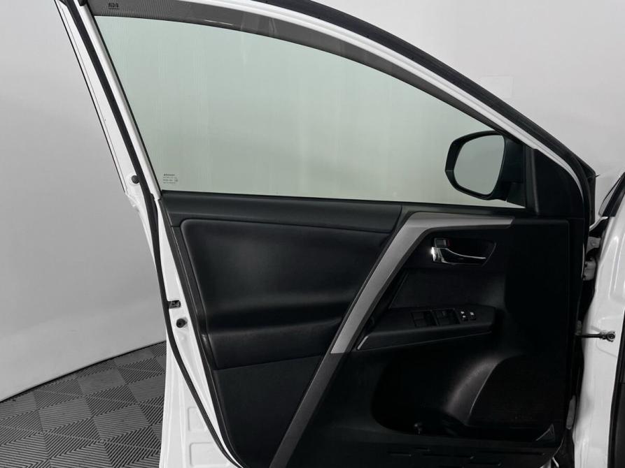 Toyota RAV4 IV (XA40) Рестайлинг Архангельск  - изображение 11