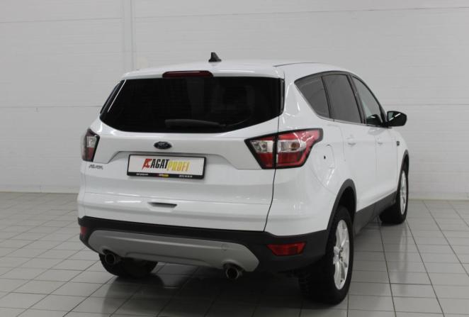 Ford Kuga II Рестайлинг с пробегом 2017 года, цена 1 465 000 рублей, 253238 км, внедорожник, Автокод Объявления