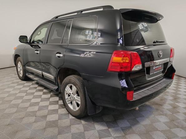 Toyota Land Cruiser 200 Series Рестайлинг 1 с пробегом 2015 года, цена 4 449 000 рублей, 172494 км, внедорожник, Автокод Объявления