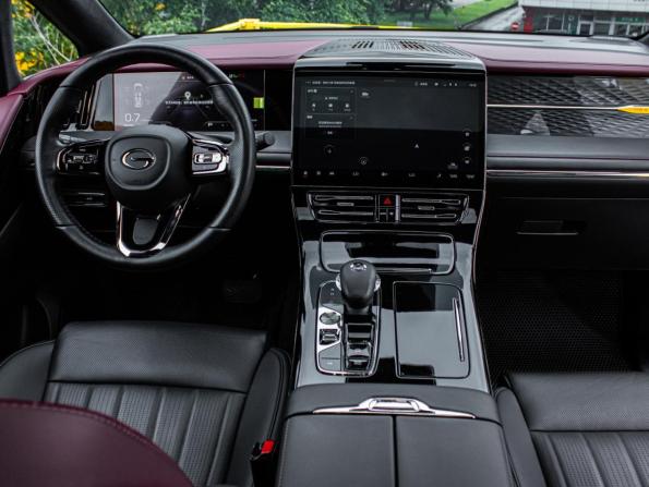 GAC M8 с пробегом 2023 года, цена 4 198 000 рублей, 40559 км, минивэн, Автокод Объявления