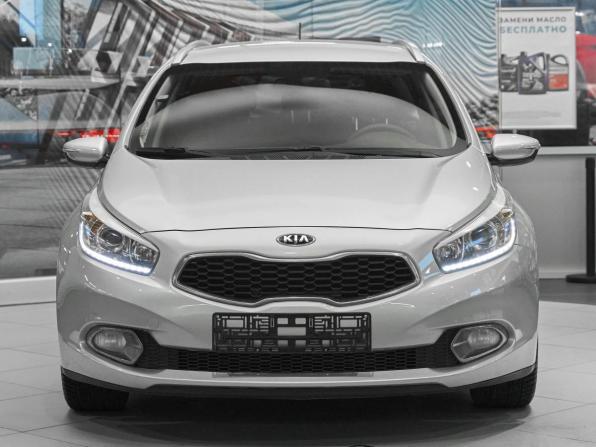 Kia Ceed II с пробегом 2013 года, цена 949 000 рублей, 171300 км, хэтчбек, Автокод Объявления