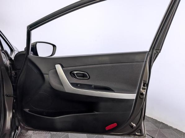 Kia Ceed II Рестайлинг с пробегом 2017 года, цена 1 535 000 рублей, 77710 км, хэтчбек, Автокод Объявления