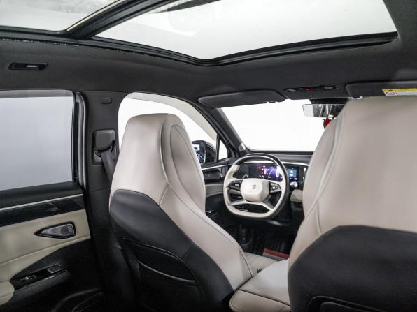 Geely Galaxy L7 с пробегом 2023 года, цена 3 300 000 рублей, 66061 км, внедорожник, Автокод Объявления